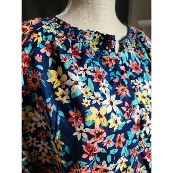 St. John's Bay Floral Blouse Women's Top. Size 2X. Plus Size. - Picture 3 of 8